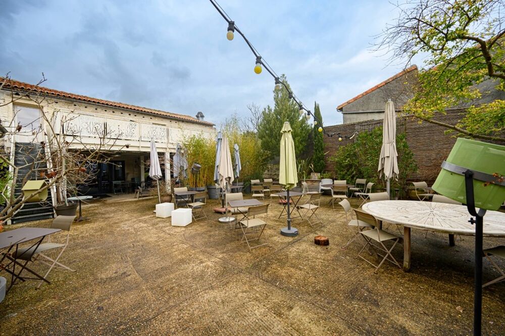 Vente Immeuble Ruelle sur Touvre. Immeuble 460 m² Ruelle sur touvre