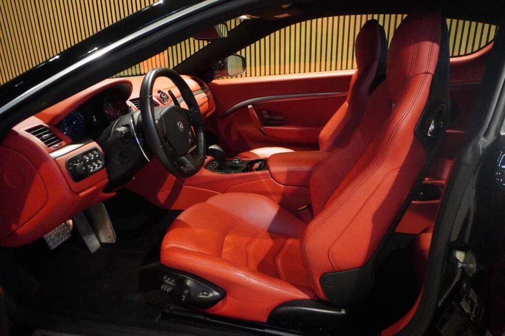 Granturismo V8 4.7 Sport – Deutsch Noir/Rouge 2019 occasion 33000 Bordeaux