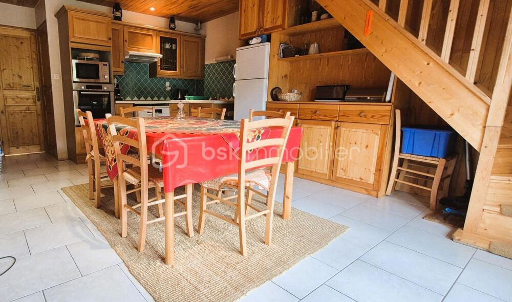 ?? MAISON AVEC STUDIO INDÉPENDANT  VILLAGE DALLOS  VUE MONTAGNES