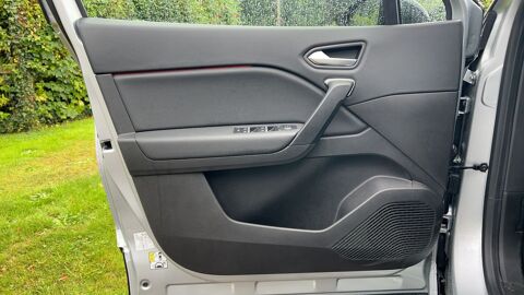 Captur 1.6 E-Tech 145 Hybrid BVA6 Intens 2022 occasion 76240 Belbeuf