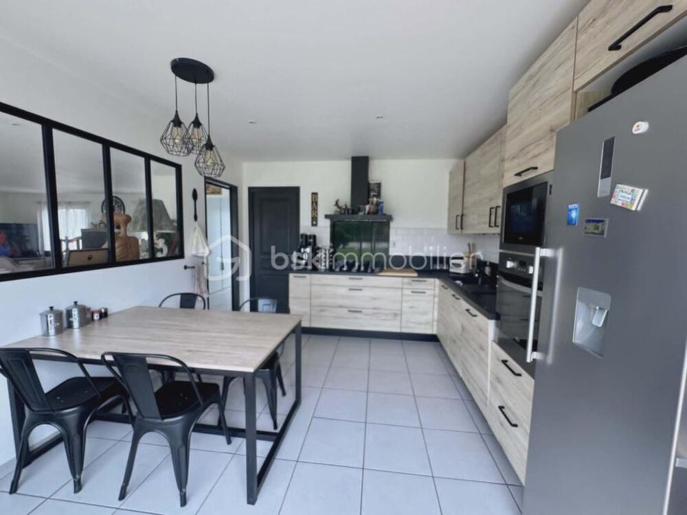 Vente Maison ***MAISON EN PIERRE *** 208 M² *** 15 MIN DE BAYEUX *** Cahagnolles
