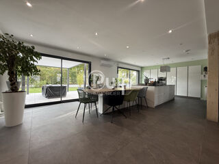  Villa � vendre 6 pi�ces 175 m�