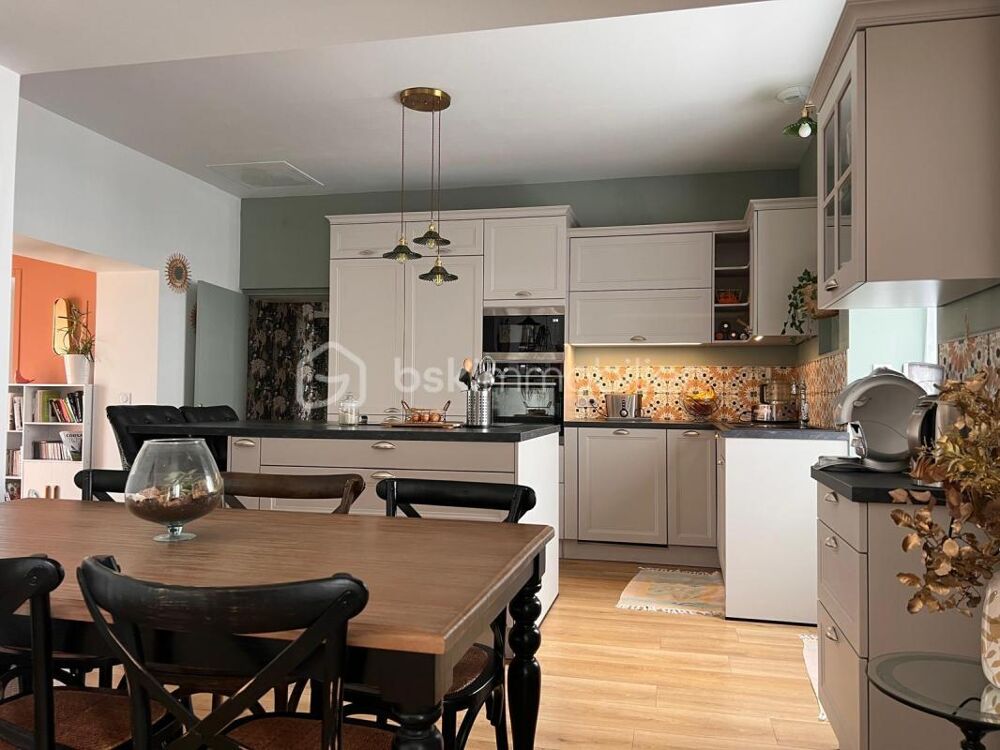 Vente Maison Charmante maison des années 50 à Saint-Mathurin : espace et style combinés ! Saint mathurin