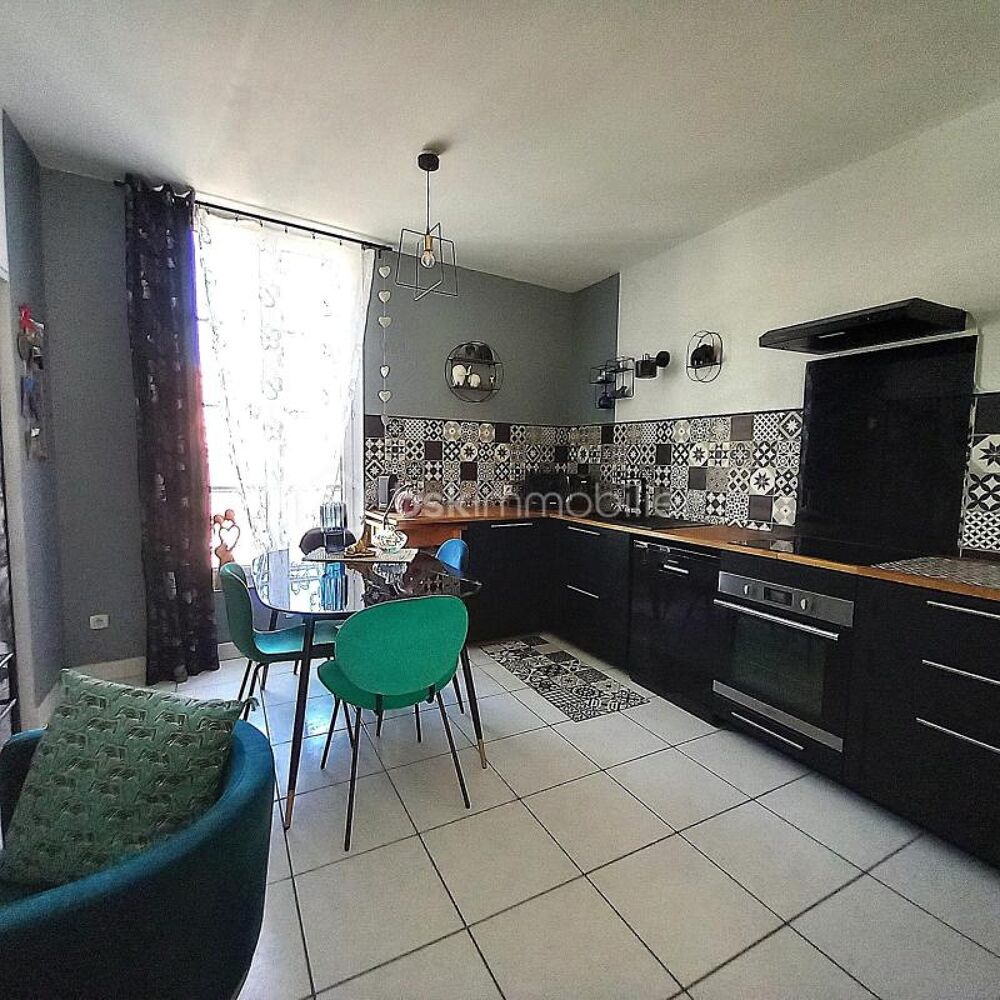 Vente Appartement Appartement T2 + terrasse + cave + 2 parking Clermont l herault