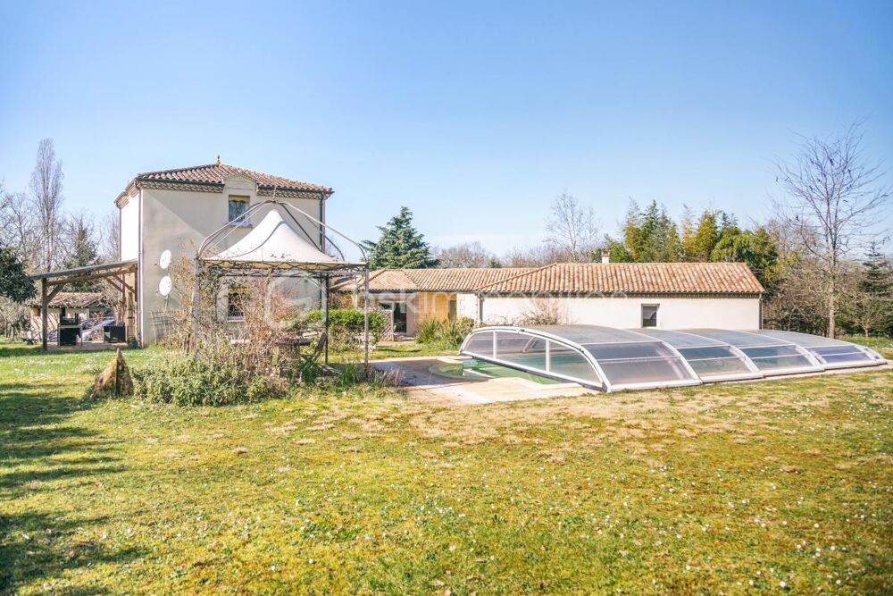 Propriété contemporaine avec gîte, chambres d'hôtes, piscine et parc arboré