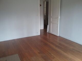  Appartement à louer 3 pièces 43 m²