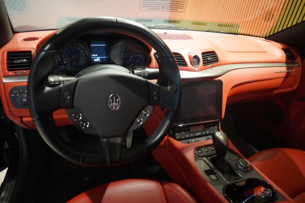 Granturismo V8 4.7 Sport – Deutsch Noir/Rouge 2019 occasion 33000 Bordeaux