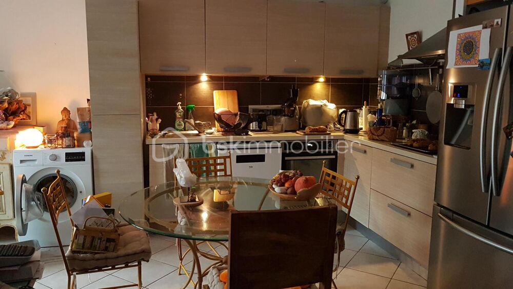 Vente Immeuble T3 2 terrasses piscine 700 m centre ville Saint raphael