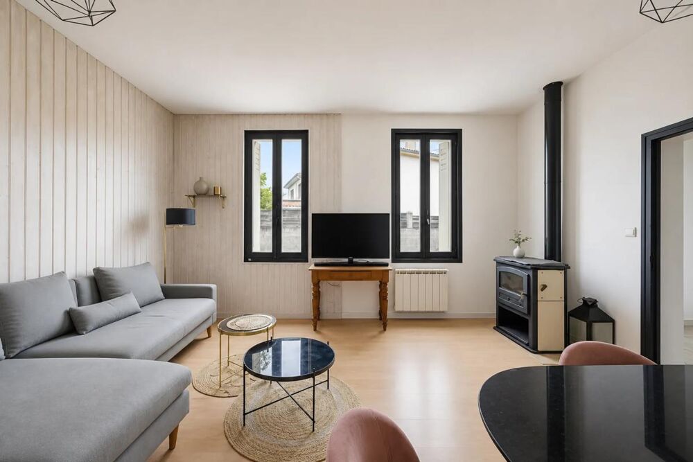 à vendre  Propriété/château Bordeaux (33200)