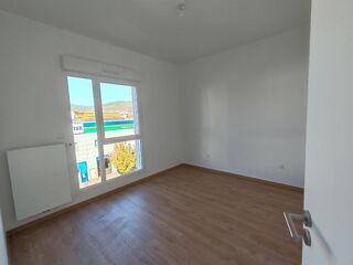 Appartement à louer 3 pièces 62 m²