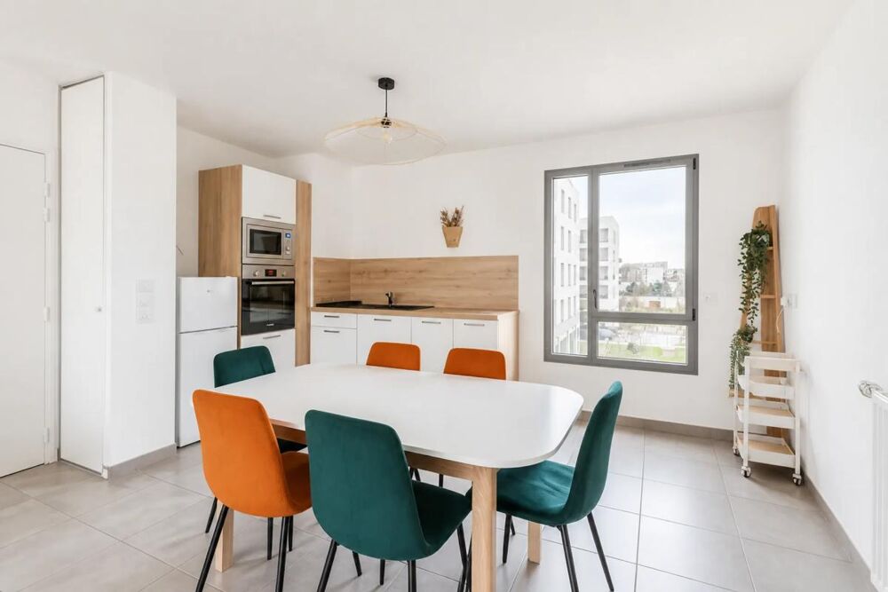 Vente Appartement Superbe T4 avec Terrasse à Bron Bron