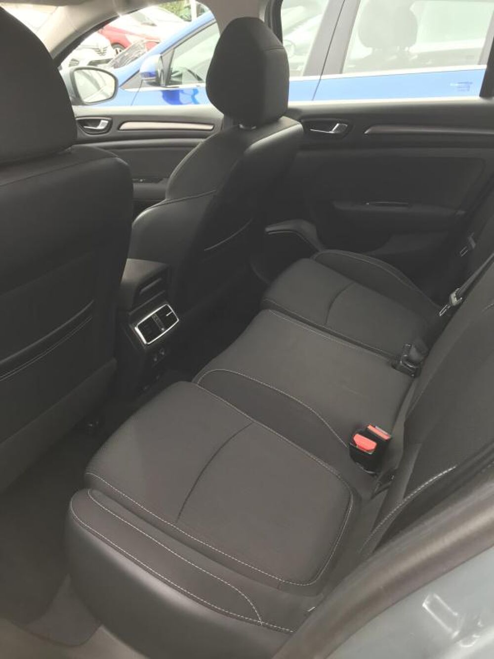 M&eacute;gane PLUG IN 160 BUSINESS 2020 occasion 38160 Chatte