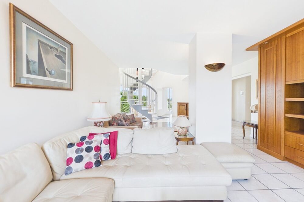 Haute Savoie (74), à vendre AMBILLY - Proche douane - Appartement T4 duplex attique