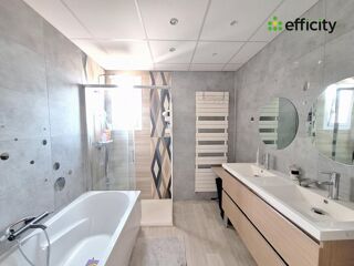  Villa � vendre 9 pi�ces 225 m�