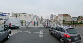   A VENDRE 400 M² LOCAL D'ACTIVITE - COMMERCIAL A STAINS Stains
