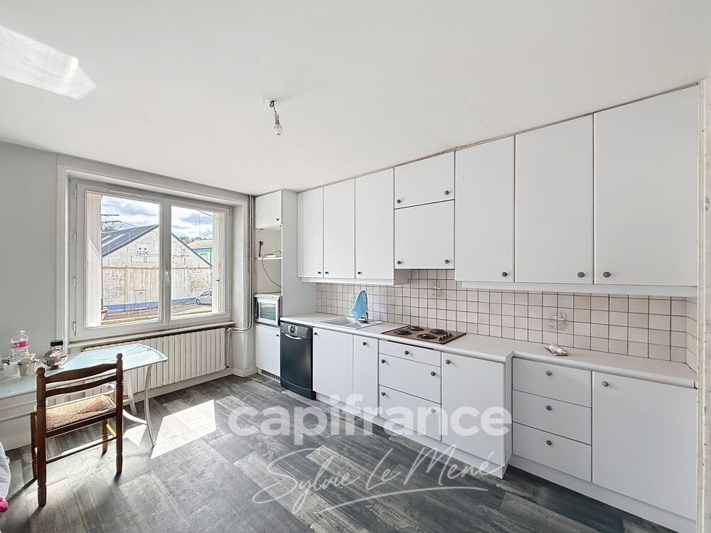 Maison à Immeuble de rapport avec logements 9 pièces + local commercial  fort potentiel- ROHAN (56)