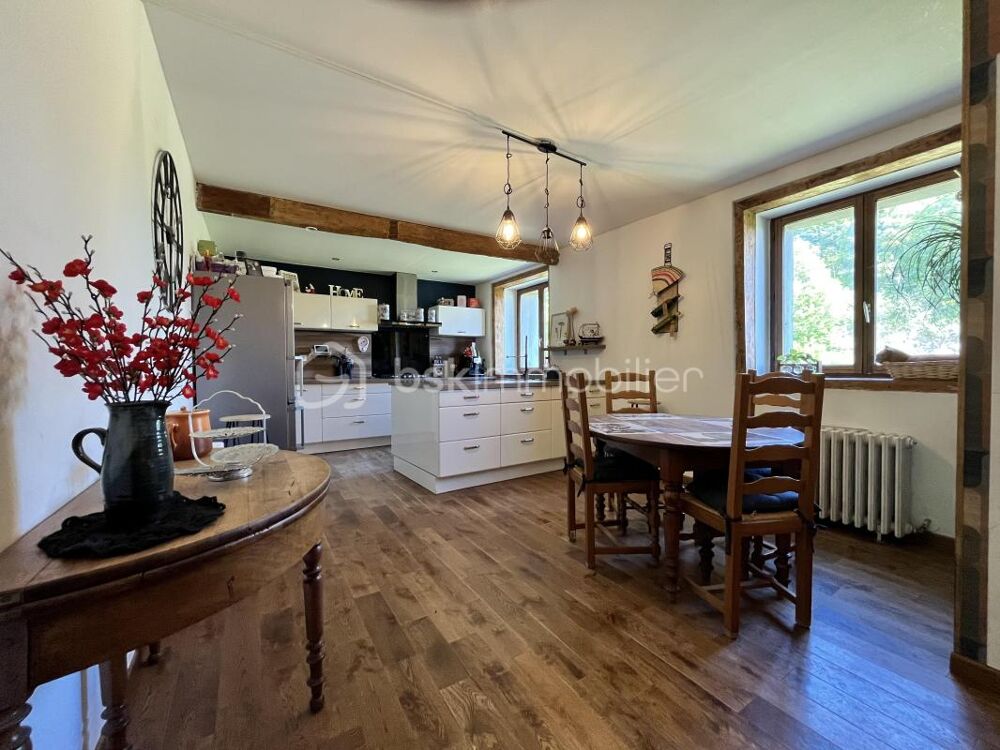 Ancienne ferme rénovée 4 chambres  Terrain 1 700 m²  Entrelacs