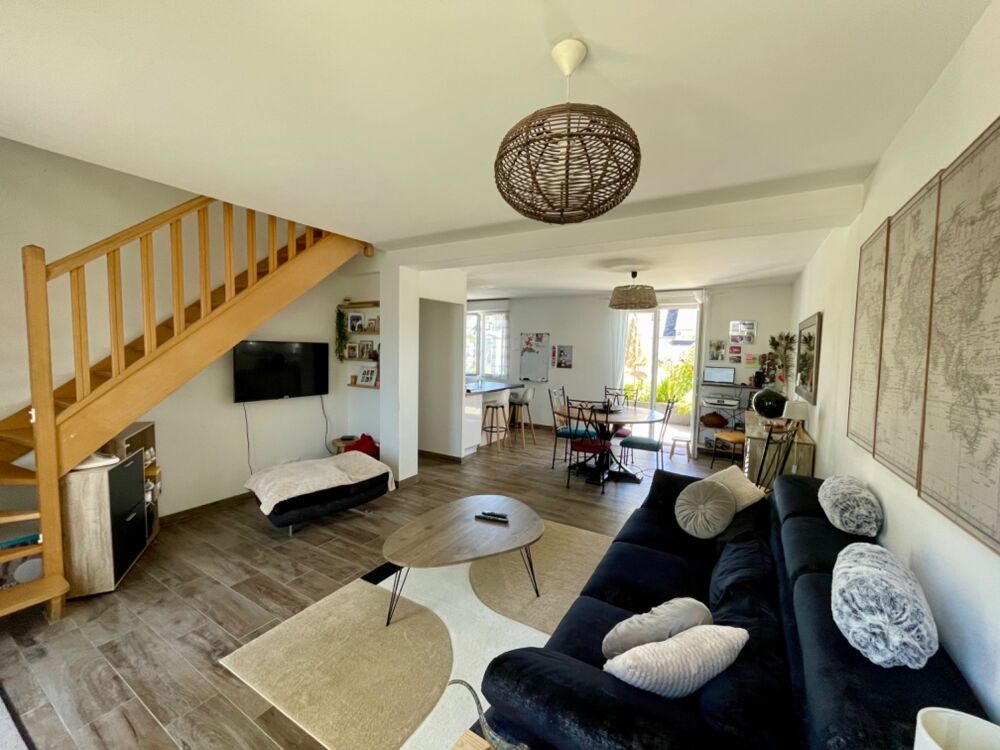 Maison à vendre 6 pièces ()