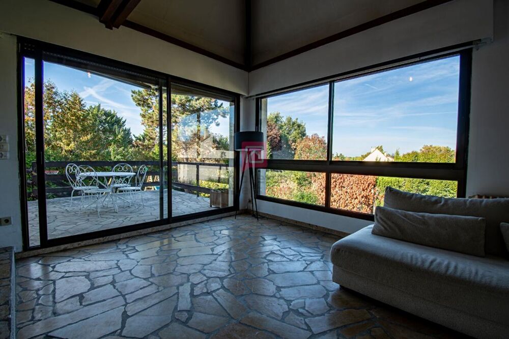 Vente Maison BELLE MAISON FAMILIALE AVEC JARDIN SANS VIS-À-VIS, DOUBLE GARAGE ET SOUS-SOL TOTAL A MAREUIL LES MEAUX (77100) Mareuil les meaux