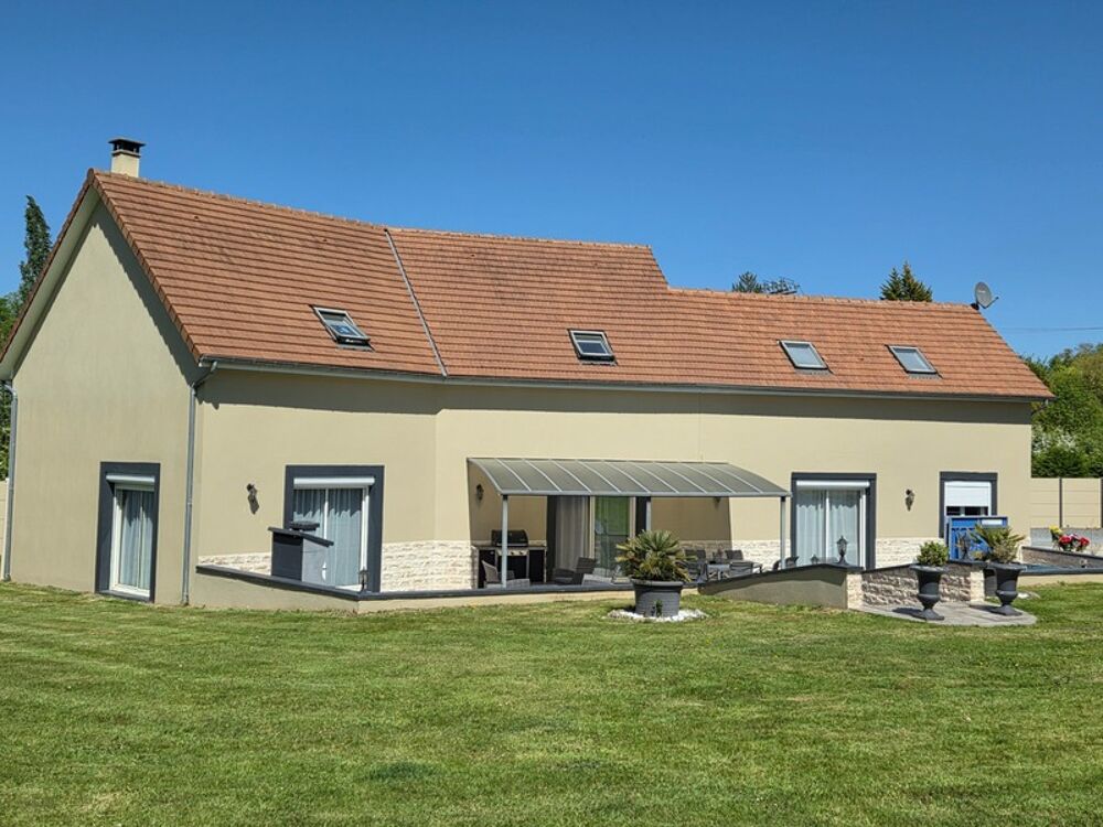 Vente Maison Grande maison bien conçu de 217 M2 sur un terrain de 3426 M2 à 10KM de Houlgate ou Villers sur mer Danestal