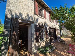  Maison � vendre 15 + pi�ces 340 m�