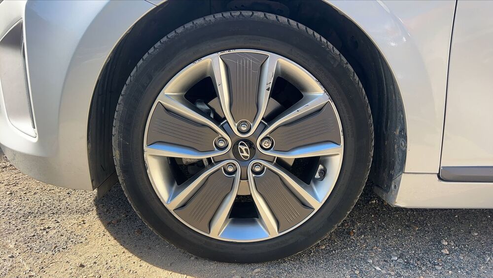 Ioniq 1.6 GDi 141 Hybrid DCT6 Creative - Premi&egrave;re main 2019 occasion 95700 Roissy En France