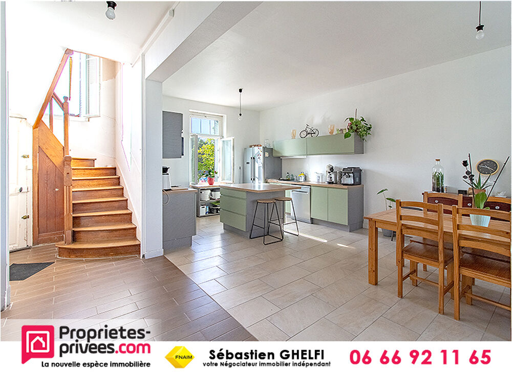 Vente Maison centre ville belle maison des année 30 avec 3 chambres et garage Romorantin lanthenay