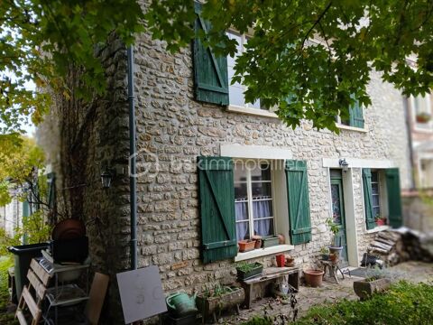   au coeur d un joli village maison ancienne � renover Maison - 4 pi�ce(s) - 86 m�