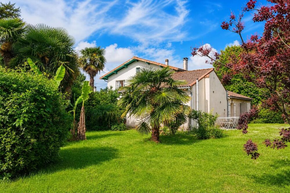 Maison 7 pièces 216 m² · à Floirac · 216 m² · 445 000 €