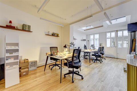 Bureaux de 97m² à vendre à proximité de la place de Clichy 825000 75008 Paris