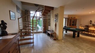  Maison � vendre 8 pi�ces 229 m�