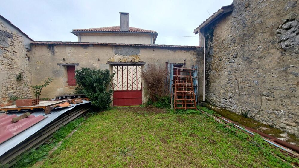 Maison de charme à Blaignan proche de Lesparre Médoc 8 pièce(s) 230 m2 joli petit village viticole