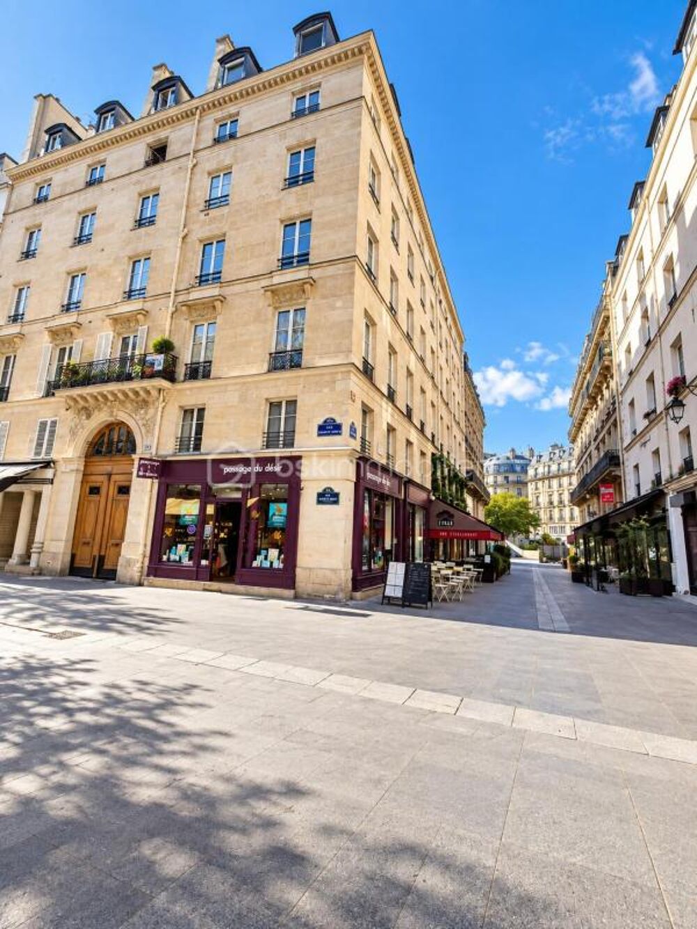 Vente Appartement PARIS 1ER - 45 M² AU SOL - DERNIER ETAGE AVEC ASCENSEUR - APPARTEMENT D'ANGLE Paris 1
