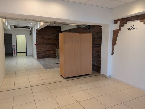   Dpt Isère (38), à louer BOURGOIN JALLIEU Local commercial 75 m² 