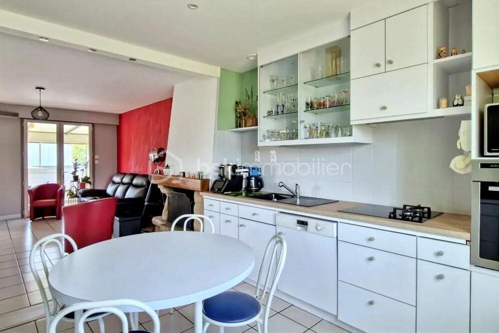 Vente Maison MAISON SUR SOUS-SOL  111 M² – 4 CH – GRAND TERRAIN & DÉPENDANCES – SAINT-DIDIER PROCHE DE LA 4 VOIE ET DE LA GARE Chateaubourg