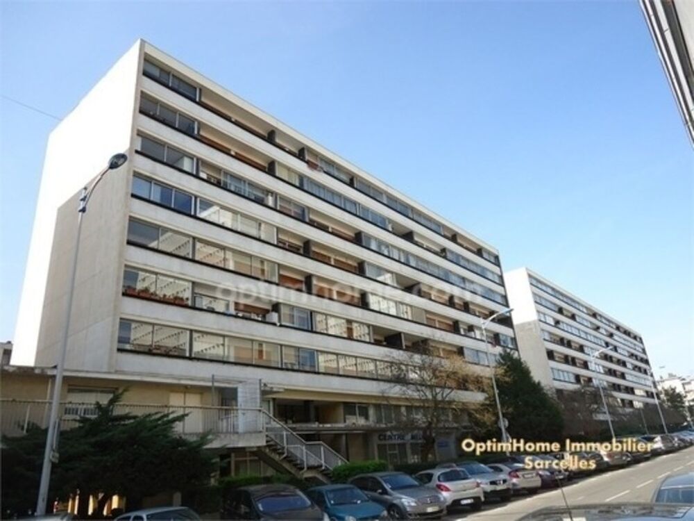 Appartement 5 Pièces / 3 Chambres - 2ème étage - Terrasse - 112m2 - 205 000 FAI