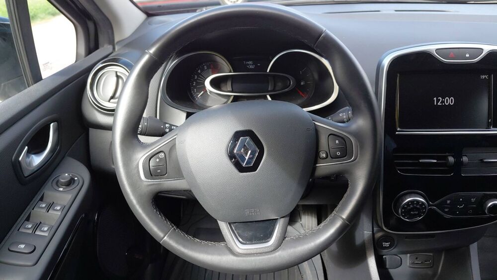 Clio IV 0.9 TCe 90 Intens 2016 occasion 05100 Briancon