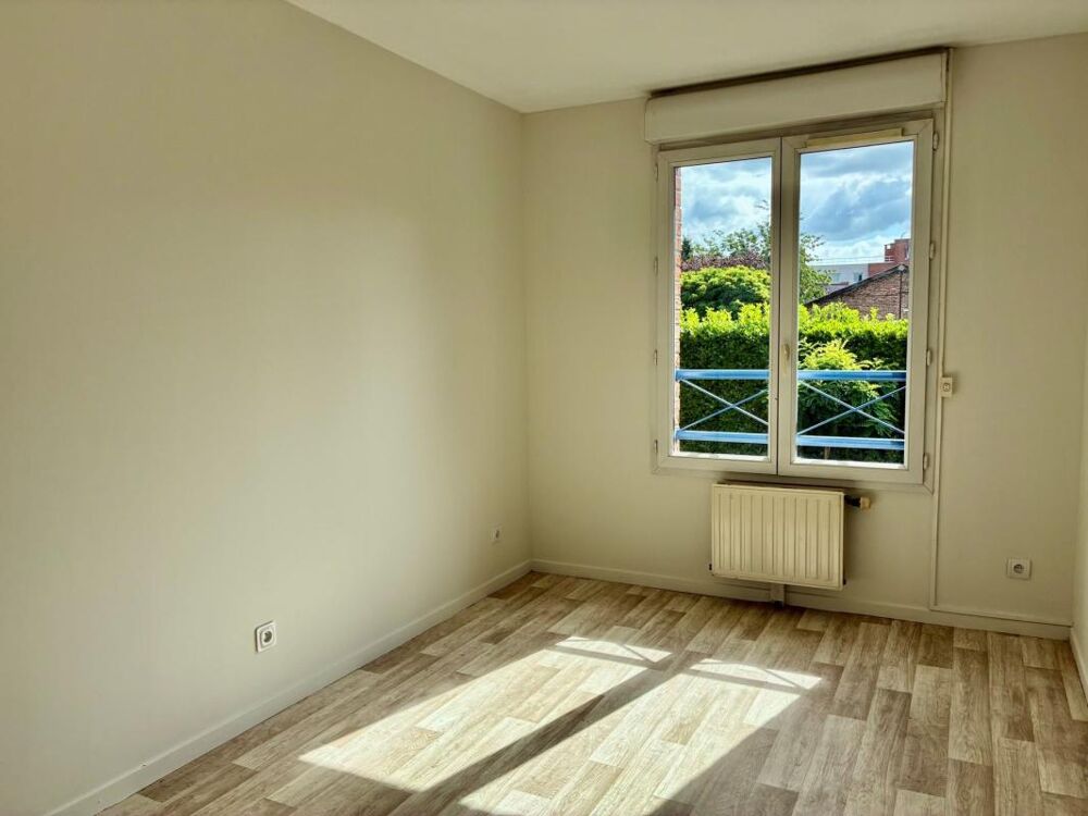 CENTRE VILLE T4 78M² AVEC GRAND BALCON ET PARKING EN CARPORT