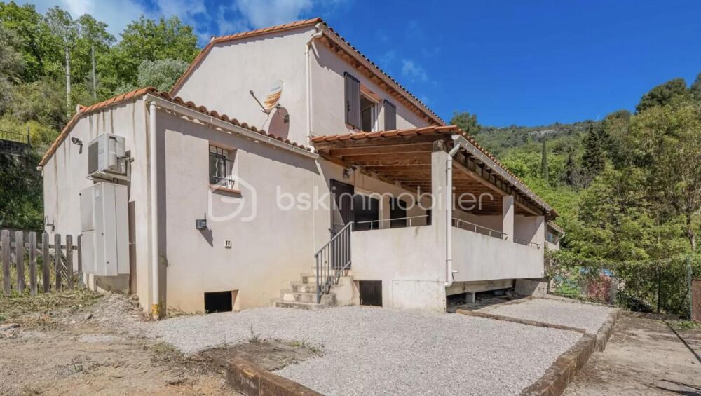SOUS COMPROMIS - Maison mitoyenne avec vue imprenable sur la forêt