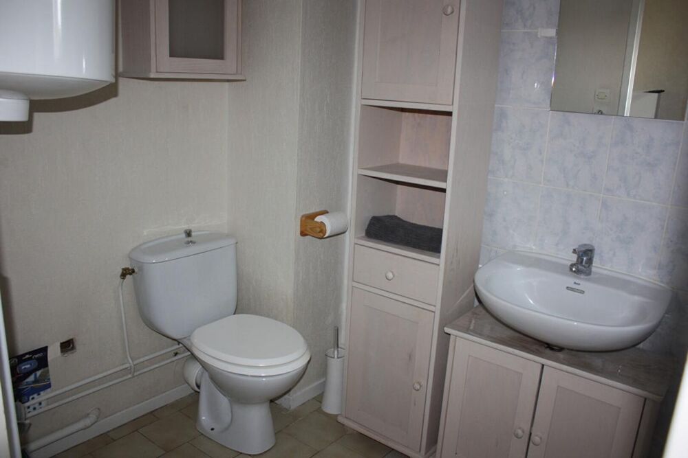 Location Appartement Studio meublé Lardy 1er étage Lardy
