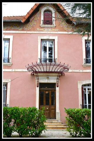  Proprit/chteau  vendre 8 pices 350 m