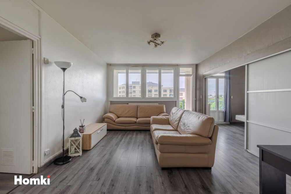 OPPORTUNITÉ  T3 bis de 78 m² avec balcon  Vénissieux Les Marronniers