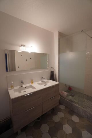  Appartement  vendre 4 pices 75 m