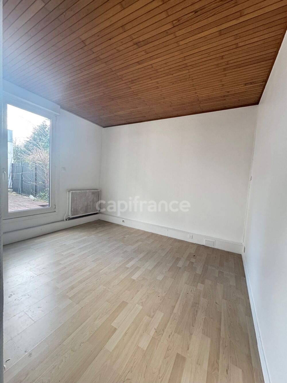 Appartement à vendre, 5 pièces de 105,74 m² avec une terrasse d'environ 18 m2, pour une famille qui aime l'espace ou pour un bel