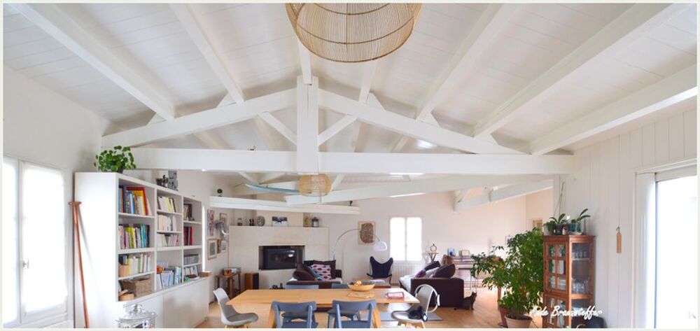 Maison à vendre 6 pièces SAINT CLEMENT DES BALEINES (17), piscine et jacuzzi
