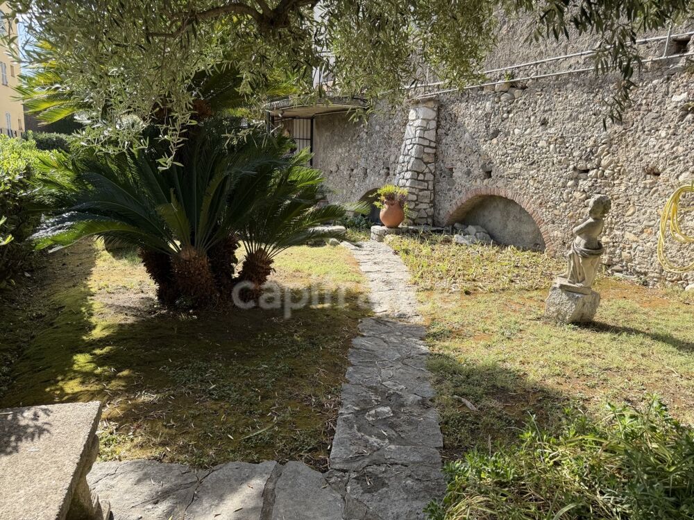 à vendre  Maison Cagnes-sur-Mer (06800)