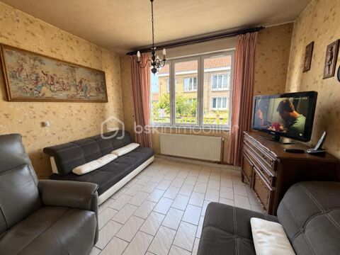   ? Maison semi-individuelle typique du Nord (81 m²) à Ostricourt – Une belle histoire à réinventer (Proximité Lille / Gare) Maison - 6 pièce(s) - 81 m²