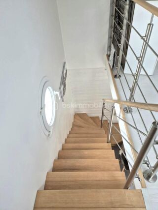  Propriété/château à vendre 4 pièces 84 m²