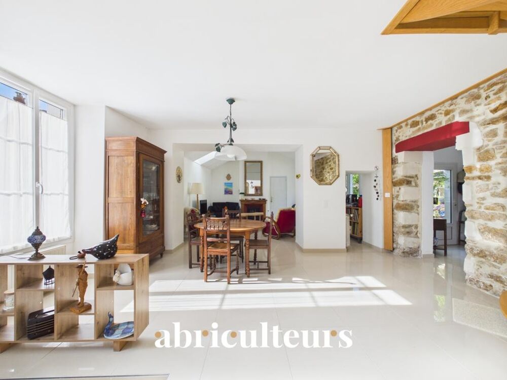 Vente Maison Maison familliale - Beau jardin arboré sans vis-à-vis - 5 chambres et 1 bureau  - Garage - Zola Nantes