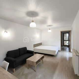  Maison à louer 10 pièces 192 m²